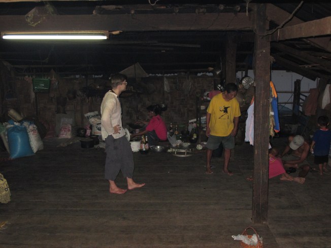 Bir köy evinden manzaralar