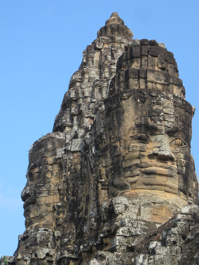 Bayon Tapınağı'nın yüzleri Bayon Tapınağı'nın yüzleri