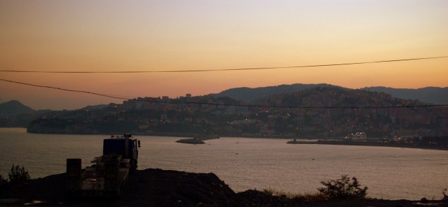 Akşam üstü Zonguldak, bir de şu kamyon olmasa.
