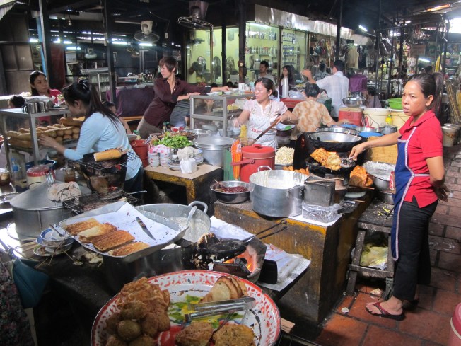 Rus Pazarı Yiyecek Bölümü