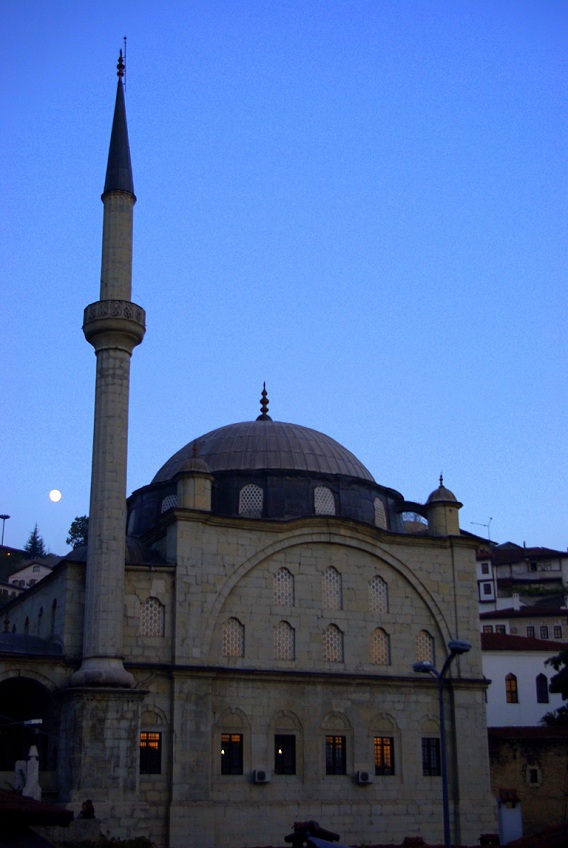 İzzet Mehmet Paşa Cami