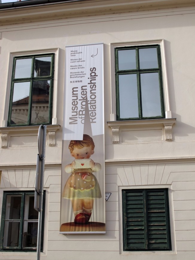 Bitmiş İlişkiler Müzesi