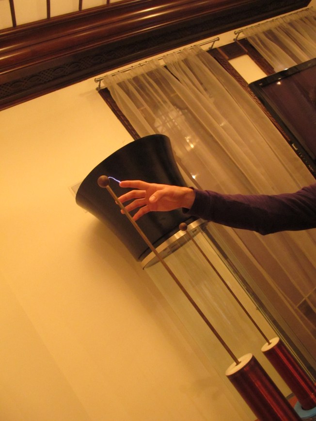 Tesla müzesindeki deneylerimiz 2